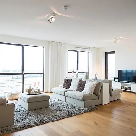 Spacious Modern In Scheveningen Apartment *